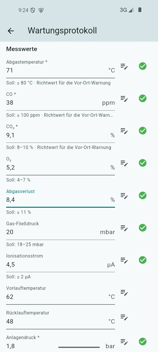 Norlyvo-App, Wartungsprotokoll, Messwerte: Abgastemperatur, CO, CO₂, O₂, Abgasverlust, Gas-Fließdruck und weitere mit Einheit, darunter bei den meisten Werten das Soll und rechts ein grünes Häkchen.